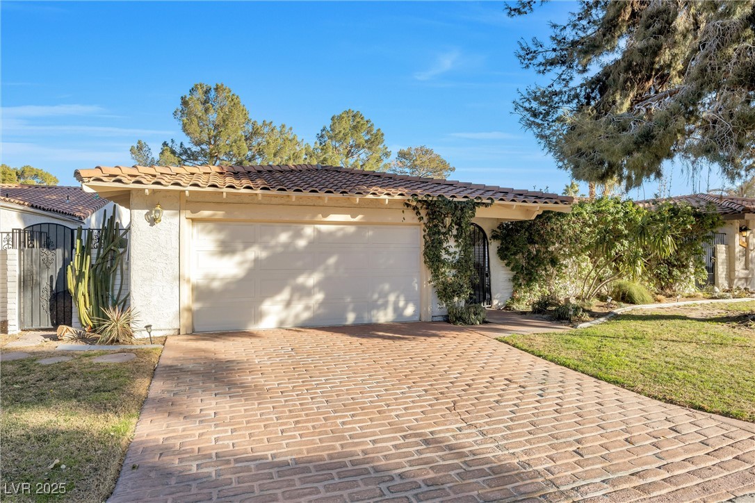 1901 Calle De Espana Property Photo