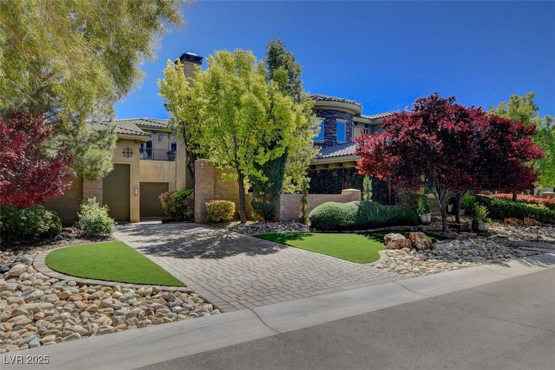 4450 Palisades Canyon Circle Property Photo 4