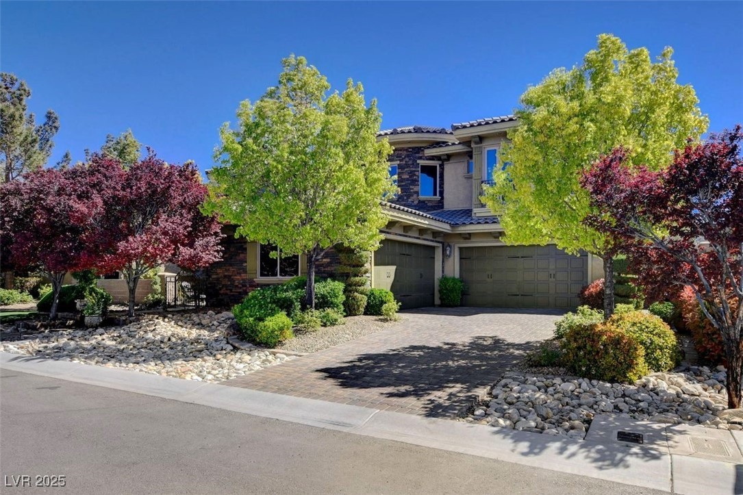 4450 Palisades Canyon Circle Property Photo 7