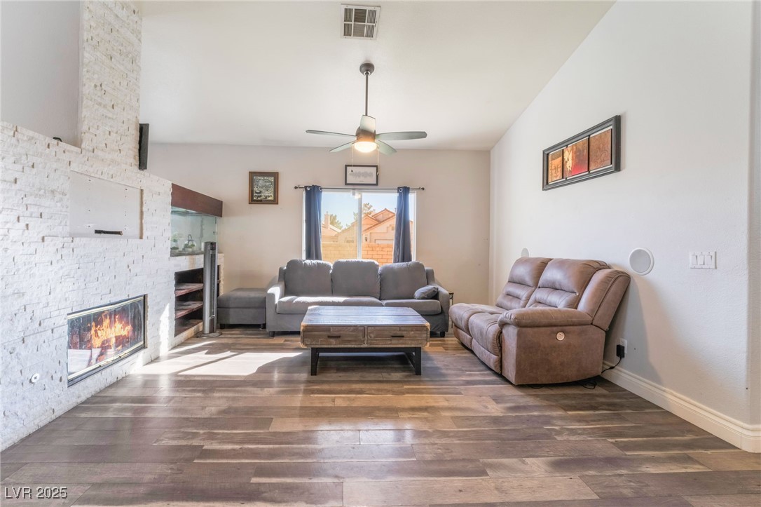 1064 Wide Brim Court Property Photo 7
