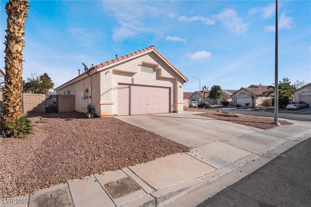 1064 Wide Brim Court Property Photo 42