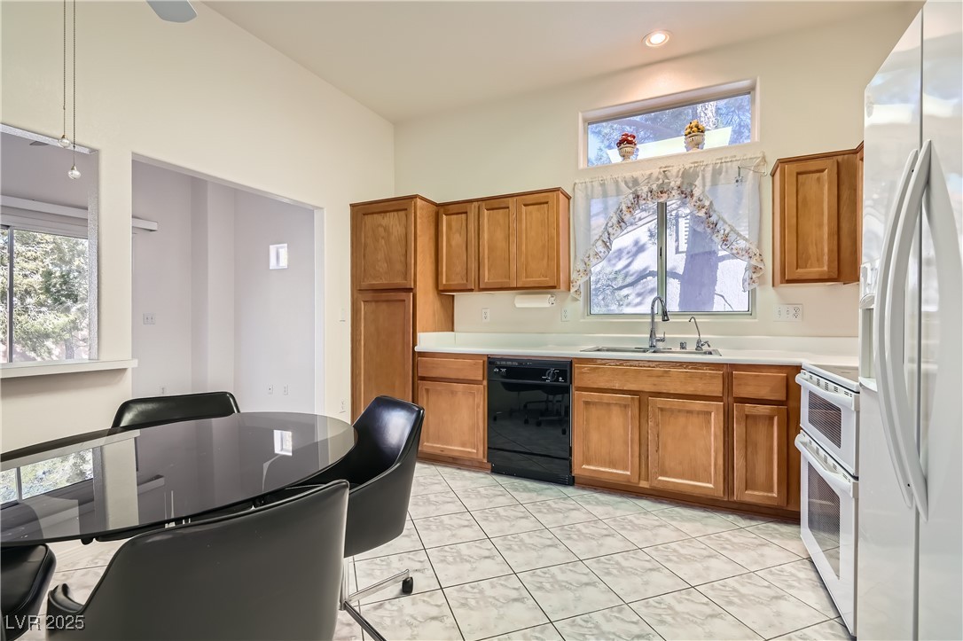 10800 Heritage Hills Drive Property Photo 8