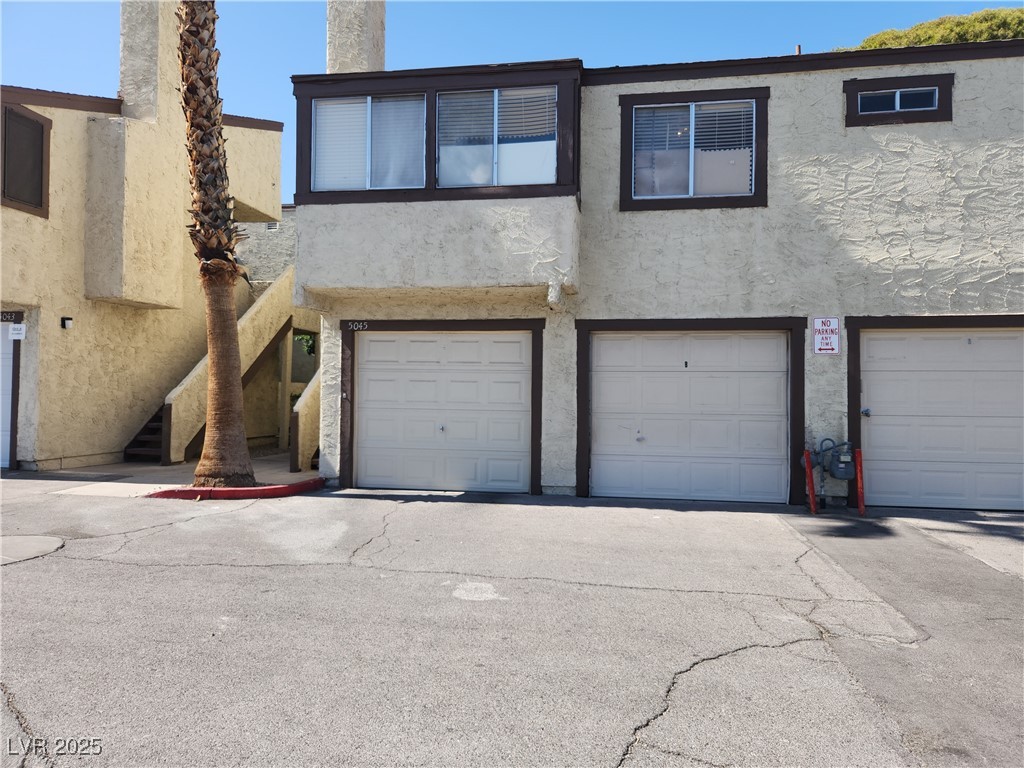 5045 Spencer Street B Property Photo 22