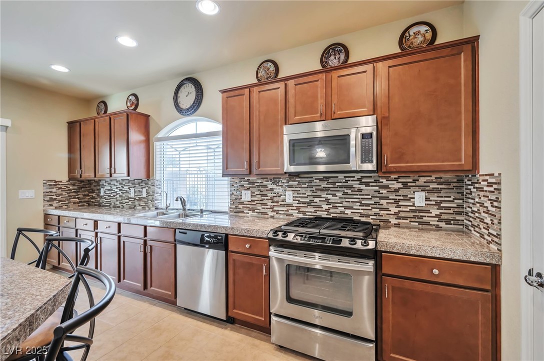 5993 Lambert Bridge Avenue Property Photo 13