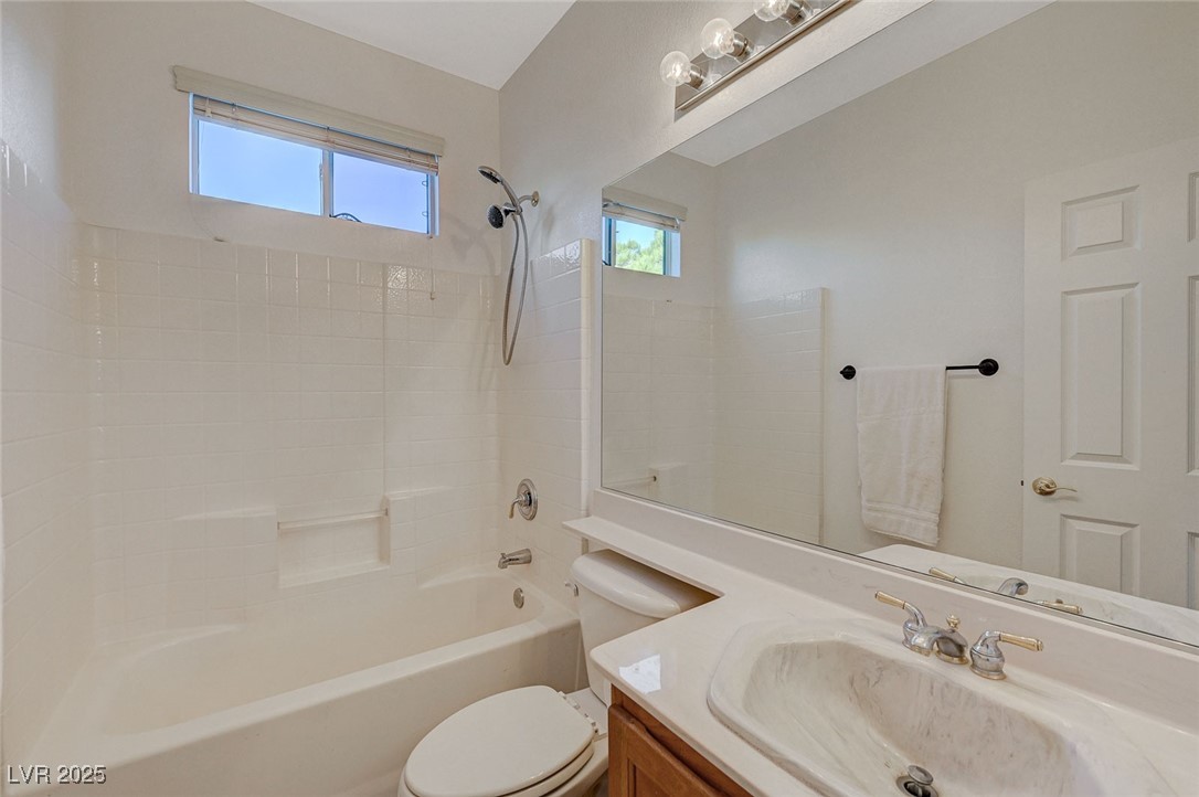 10201 Premia Place Property Photo 14