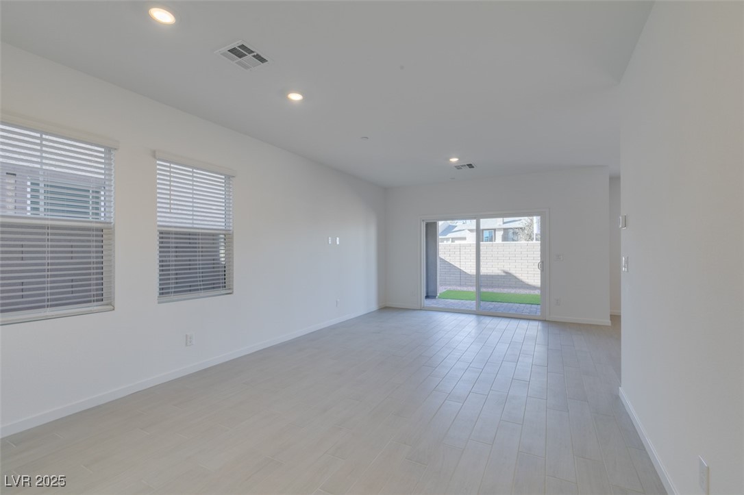 405 Isla Enclave Way Property Photo 5