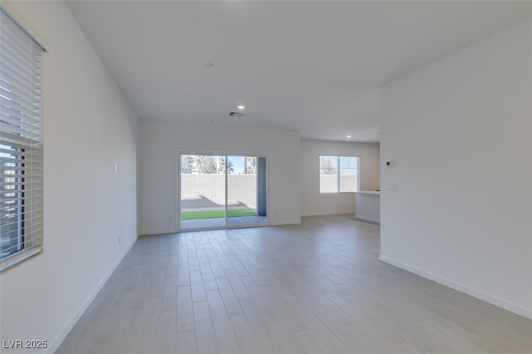 405 Isla Enclave Way Property Photo 7