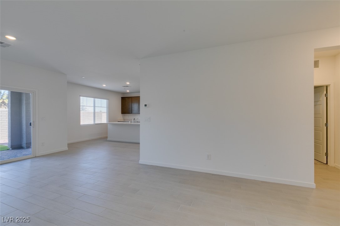 405 Isla Enclave Way Property Photo 8