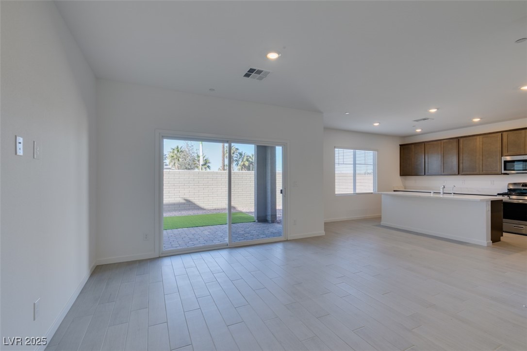 405 Isla Enclave Way Property Photo 12