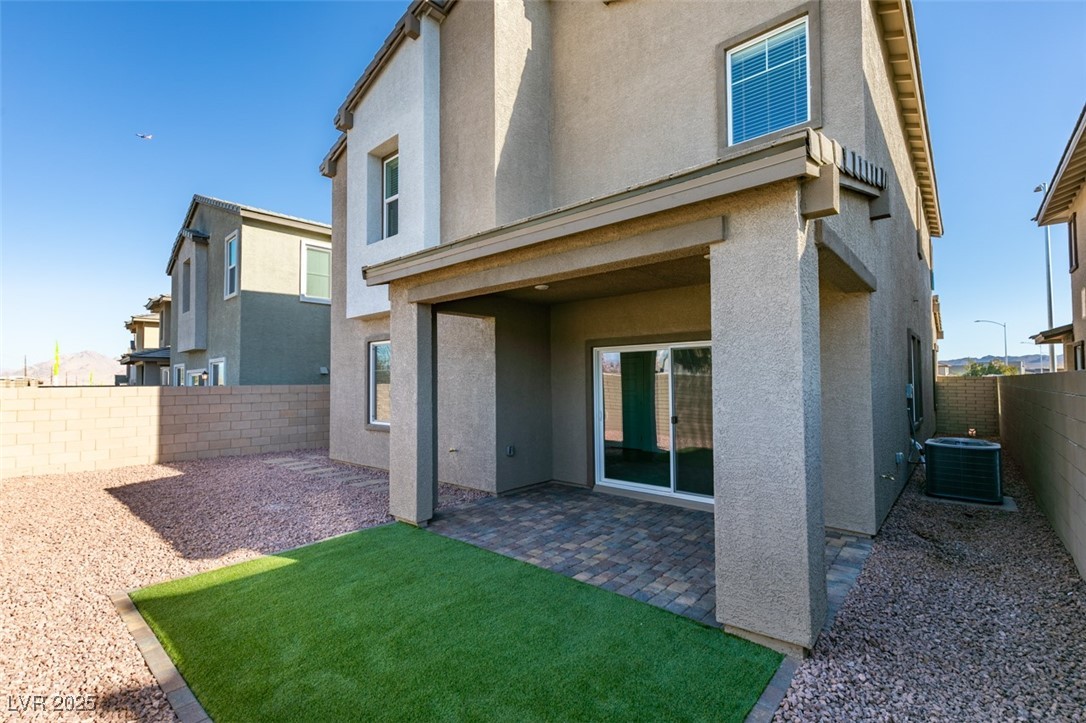 405 Isla Enclave Way Property Photo 43