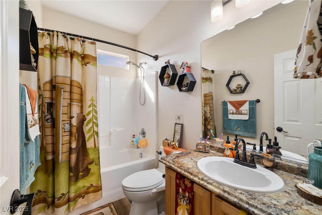 2540 East Sparrow Way Property Photo 10