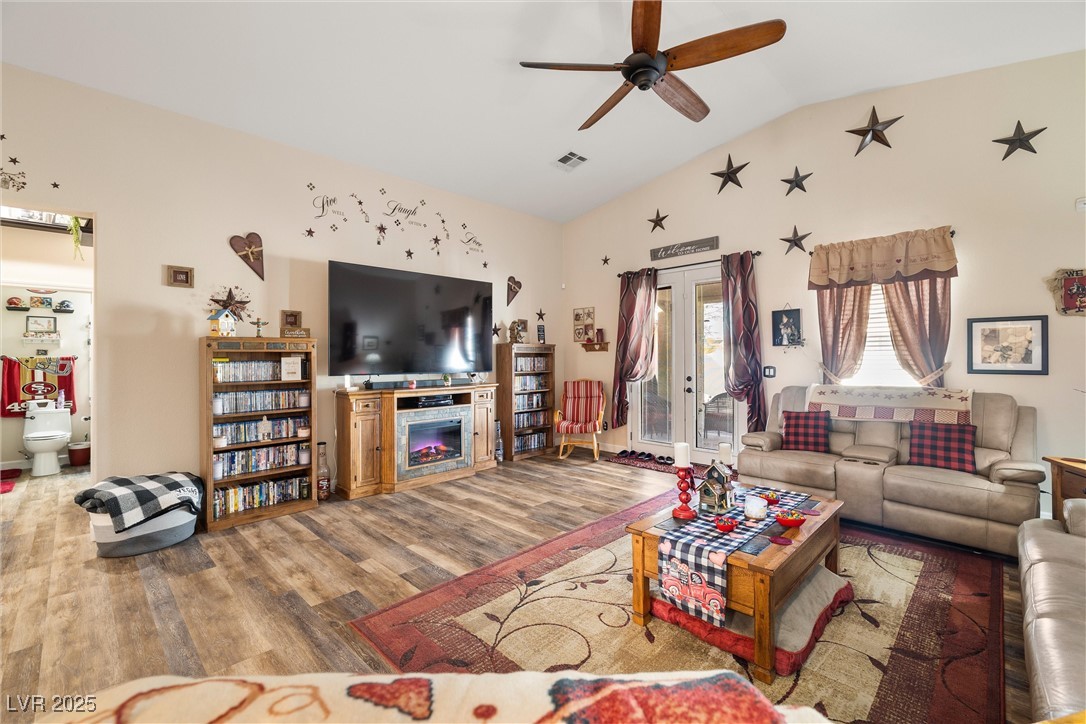 2540 East Sparrow Way Property Photo 13