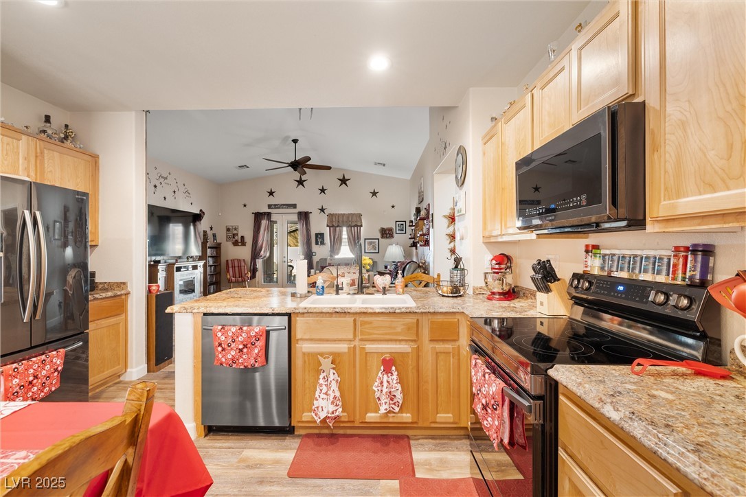2540 East Sparrow Way Property Photo 21