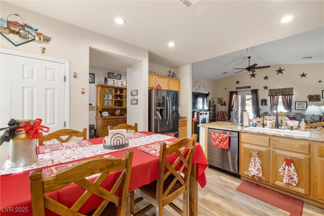 2540 East Sparrow Way Property Photo 23
