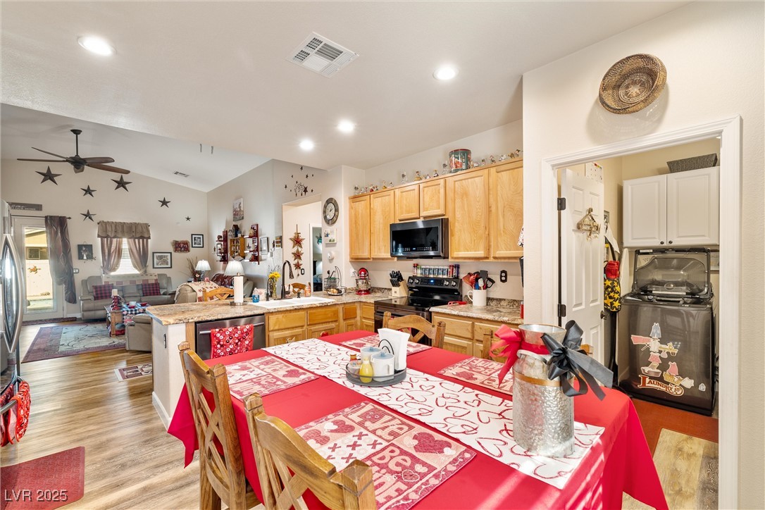 2540 East Sparrow Way Property Photo 24