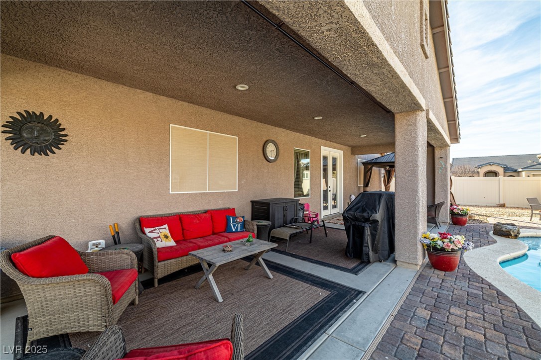 2540 East Sparrow Way Property Photo 39
