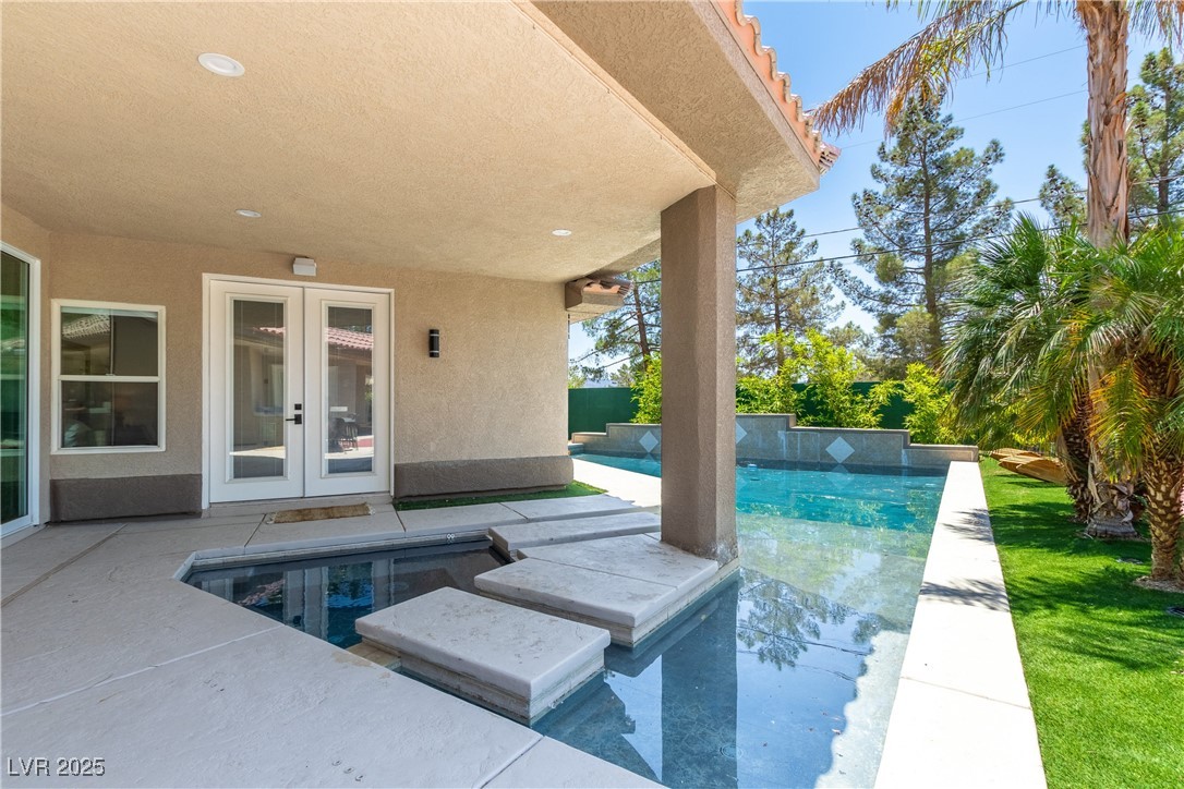 7271 Loma Alta Circle Property Photo 3