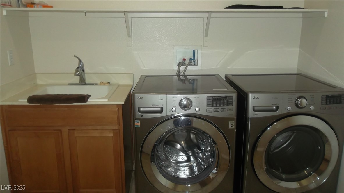 40 Peak Villa Avenue Property Photo 24