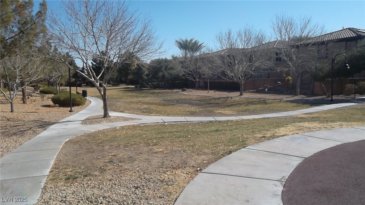40 Peak Villa Avenue Property Photo 31