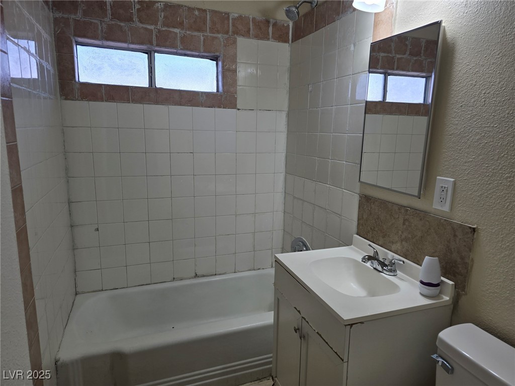 725 North 11th Street 4 Property Photo 11