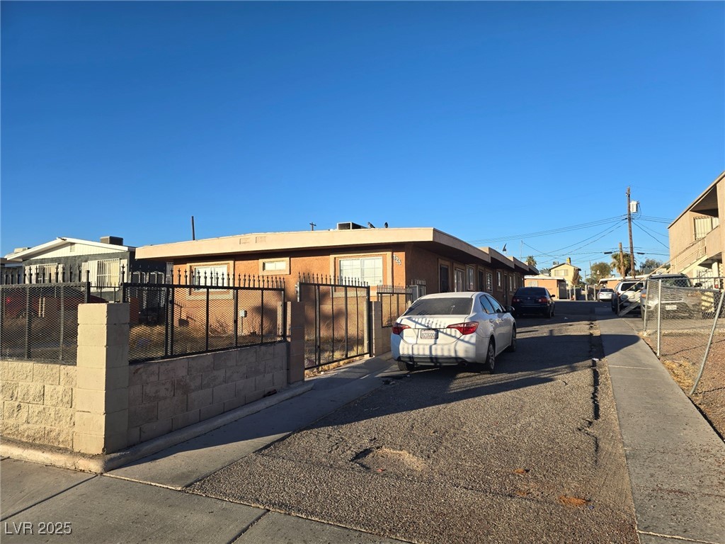 725 North 11th Street 4 Property Photo 15