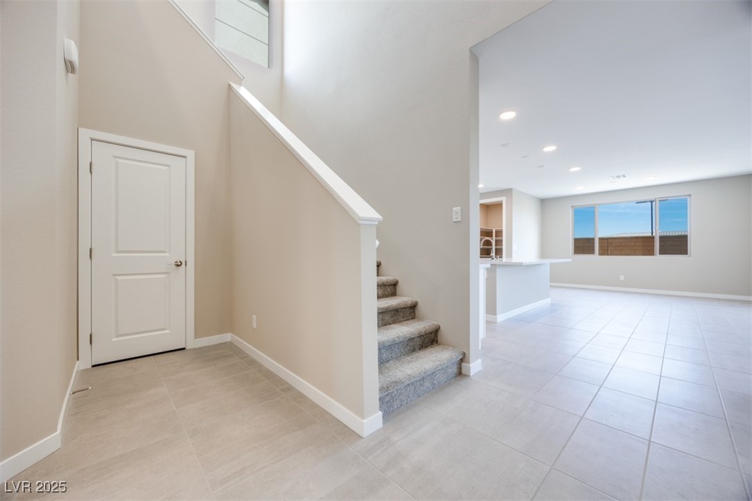 6828 Pacific Robin Street Property Photo 4