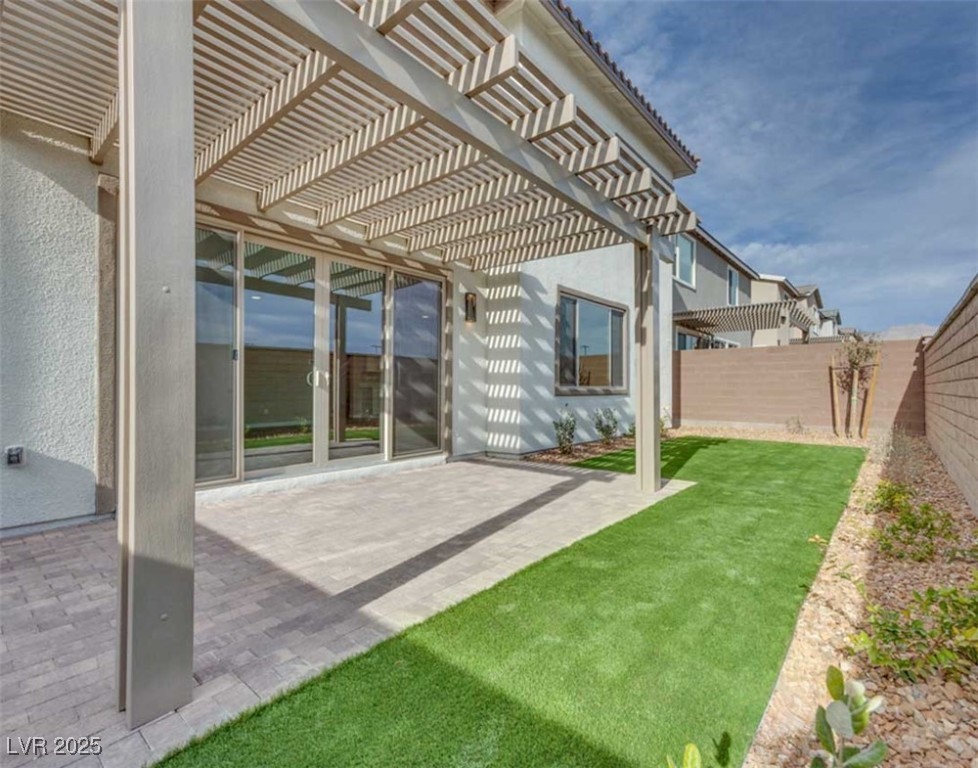 6828 Pacific Robin Street Property Photo 28