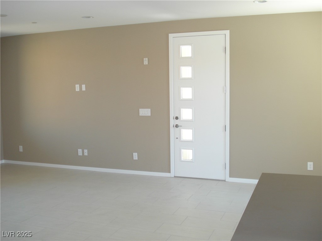 11256 Rainbow Peak Avenue 206 Property Photo 2