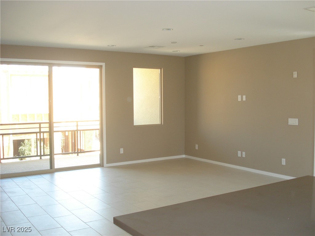 11256 Rainbow Peak Avenue 206 Property Photo 3