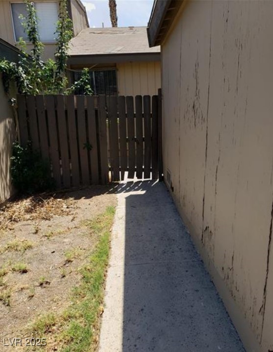4231 White Sands Avenue Property Photo 4