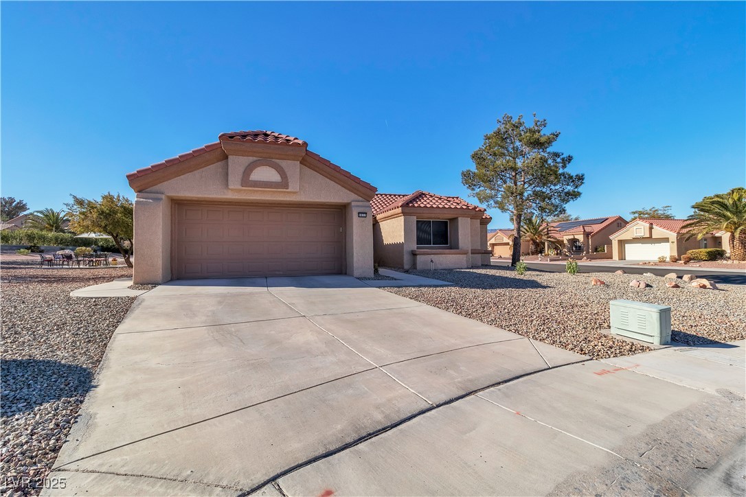 9037 Grayling Drive Property Photo 5