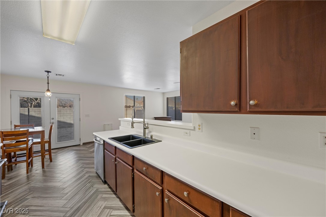 610 Roberta Alecia Avenue Property Photo 19