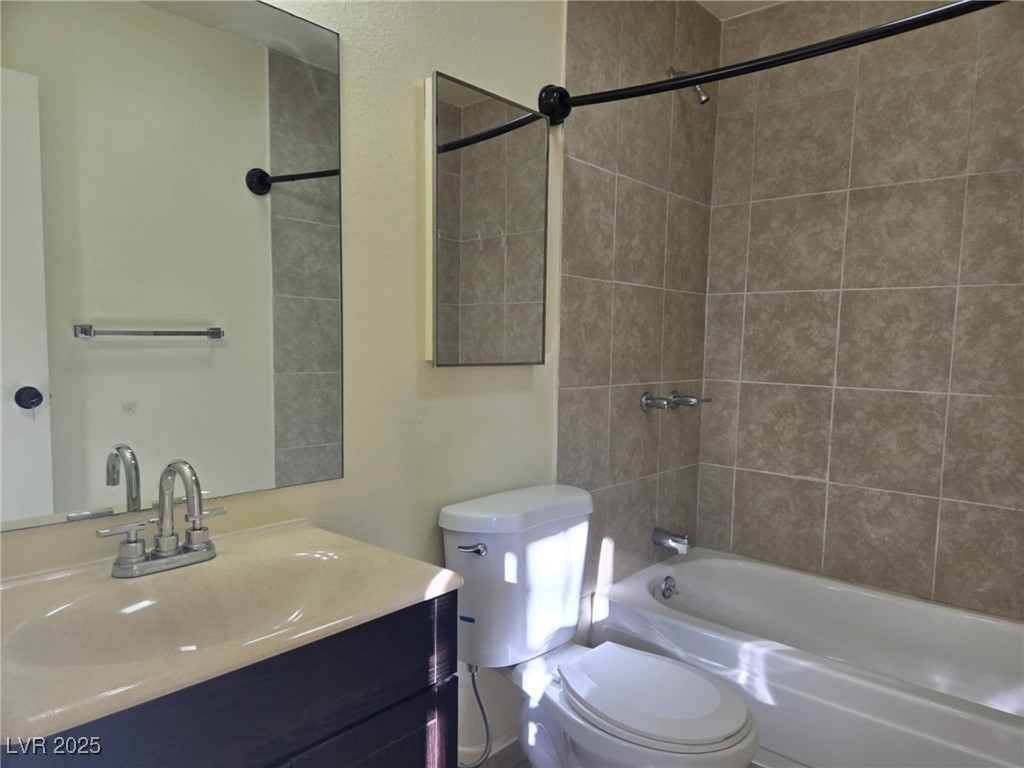 2953 Calle Grande Property Photo 16
