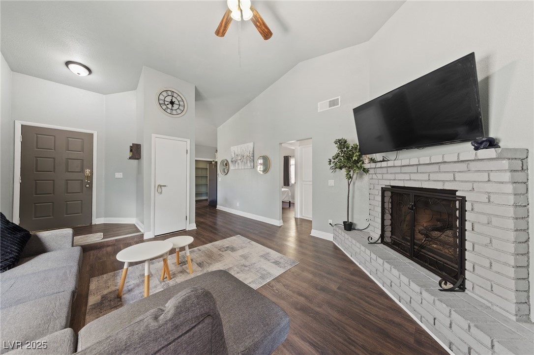 504 Crony Avenue Property Photo 3