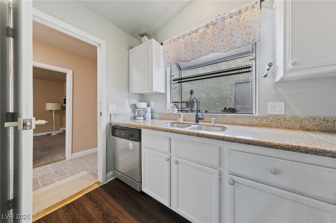 504 Crony Avenue Property Photo 6