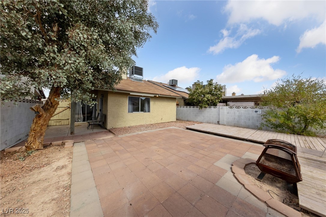 504 Crony Avenue Property Photo 17