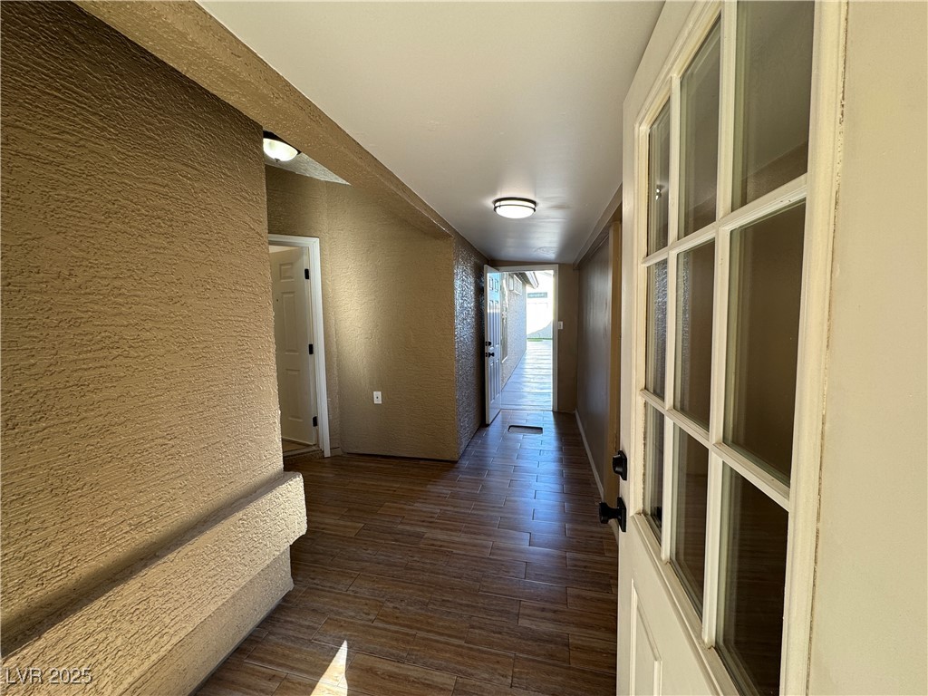5534 Super Bowl Drive Property Photo 6