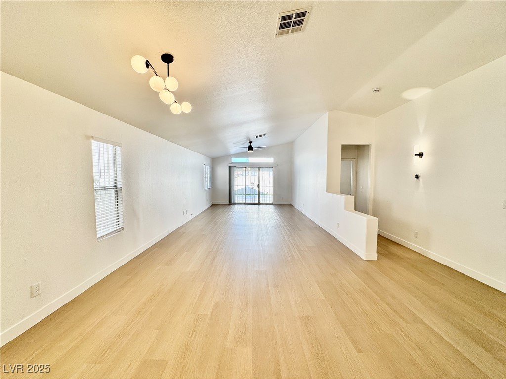 5534 Super Bowl Drive Property Photo 7