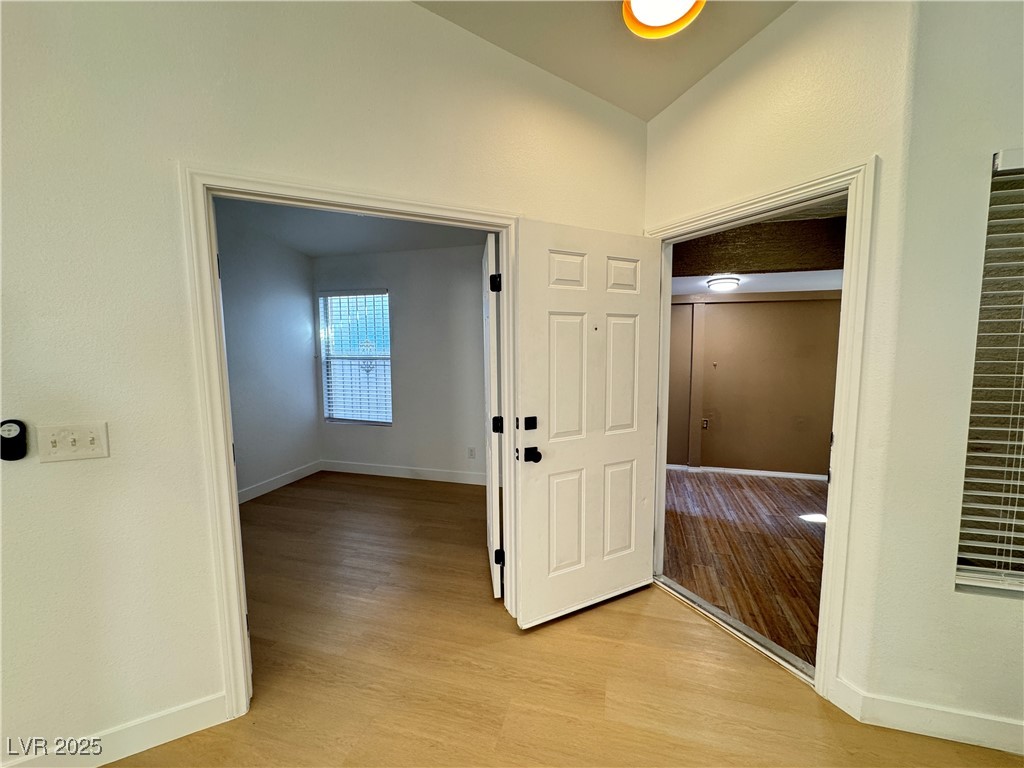 5534 Super Bowl Drive Property Photo 8