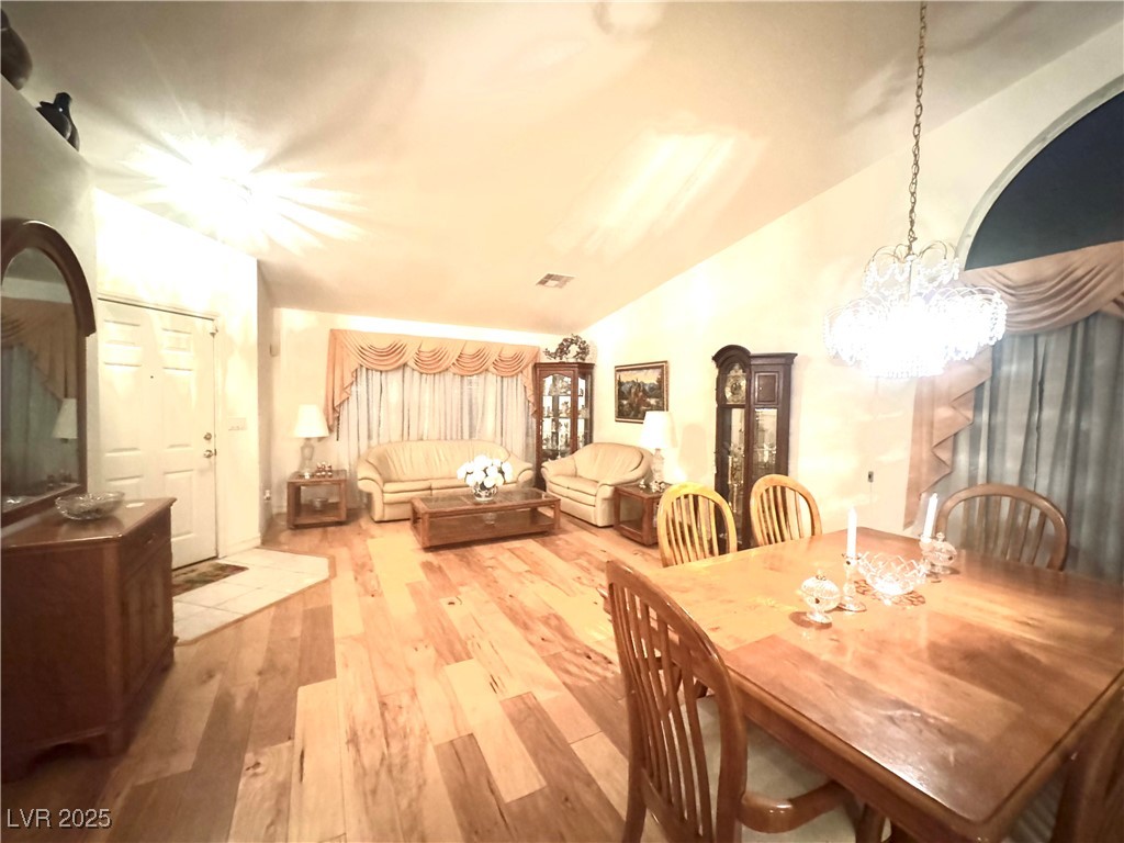 585 Duran Street Property Photo 3