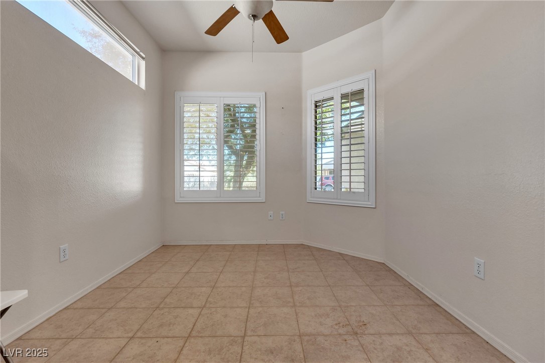 2101 Desert Woods Drive Property Photo 8