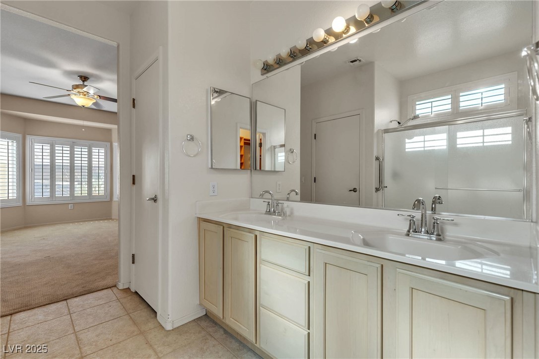 2101 Desert Woods Drive Property Photo 18