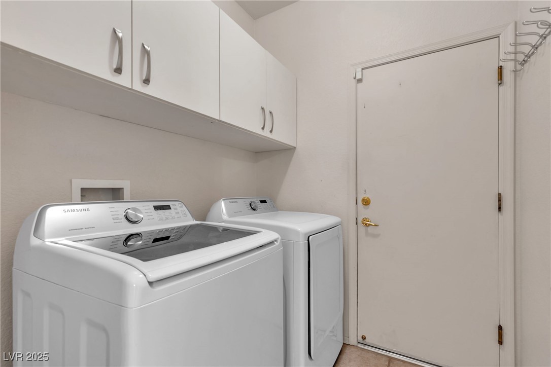 2101 Desert Woods Drive Property Photo 24