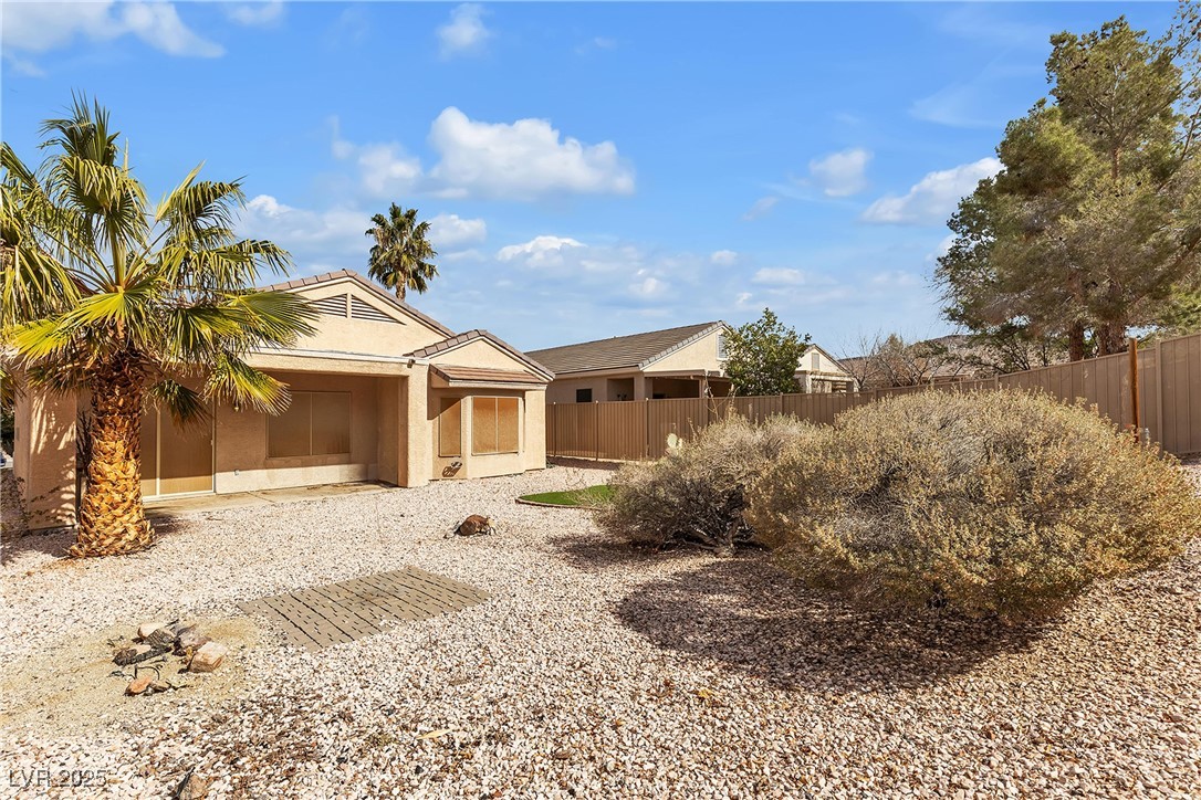 2101 Desert Woods Drive Property Photo 26