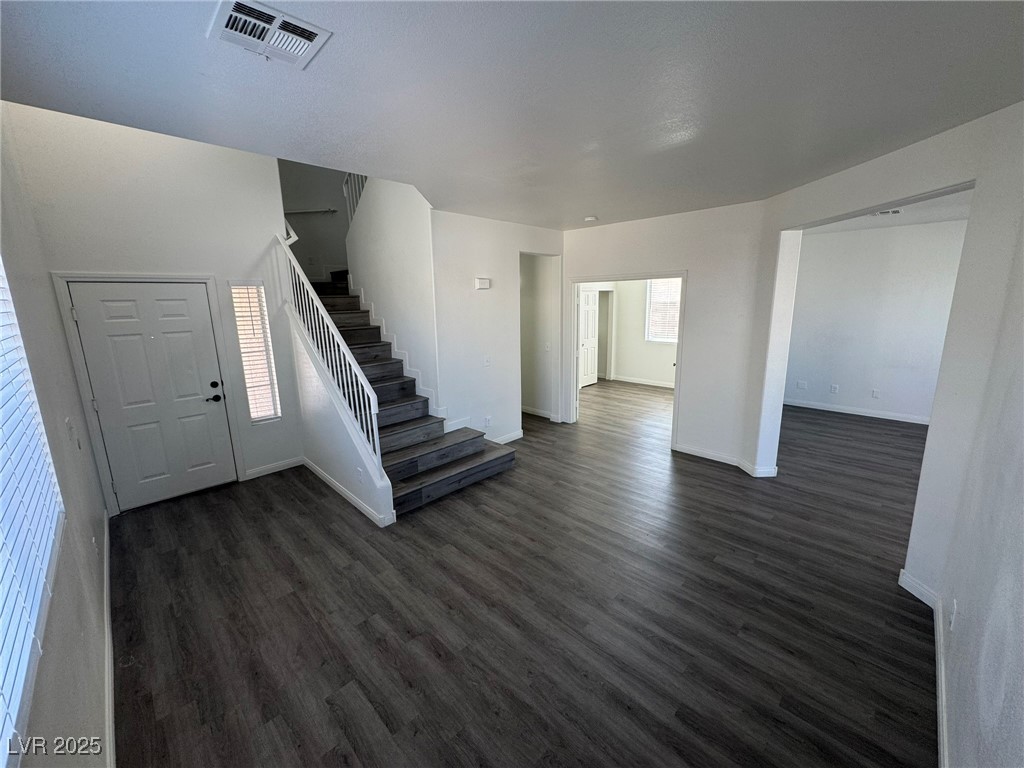 1008 Painted Daisy Avenue Property Photo 5