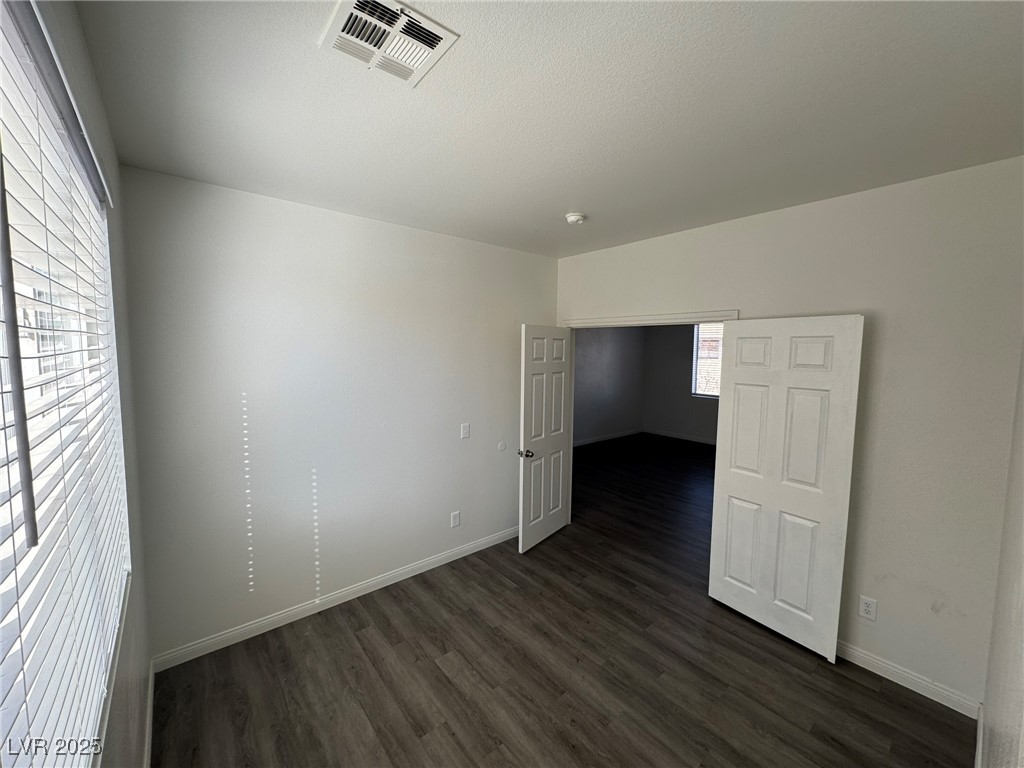 1008 Painted Daisy Avenue Property Photo 9