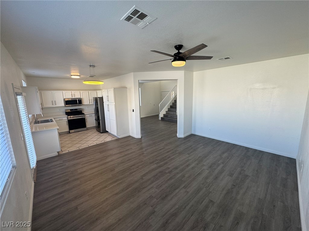 1008 Painted Daisy Avenue Property Photo 14