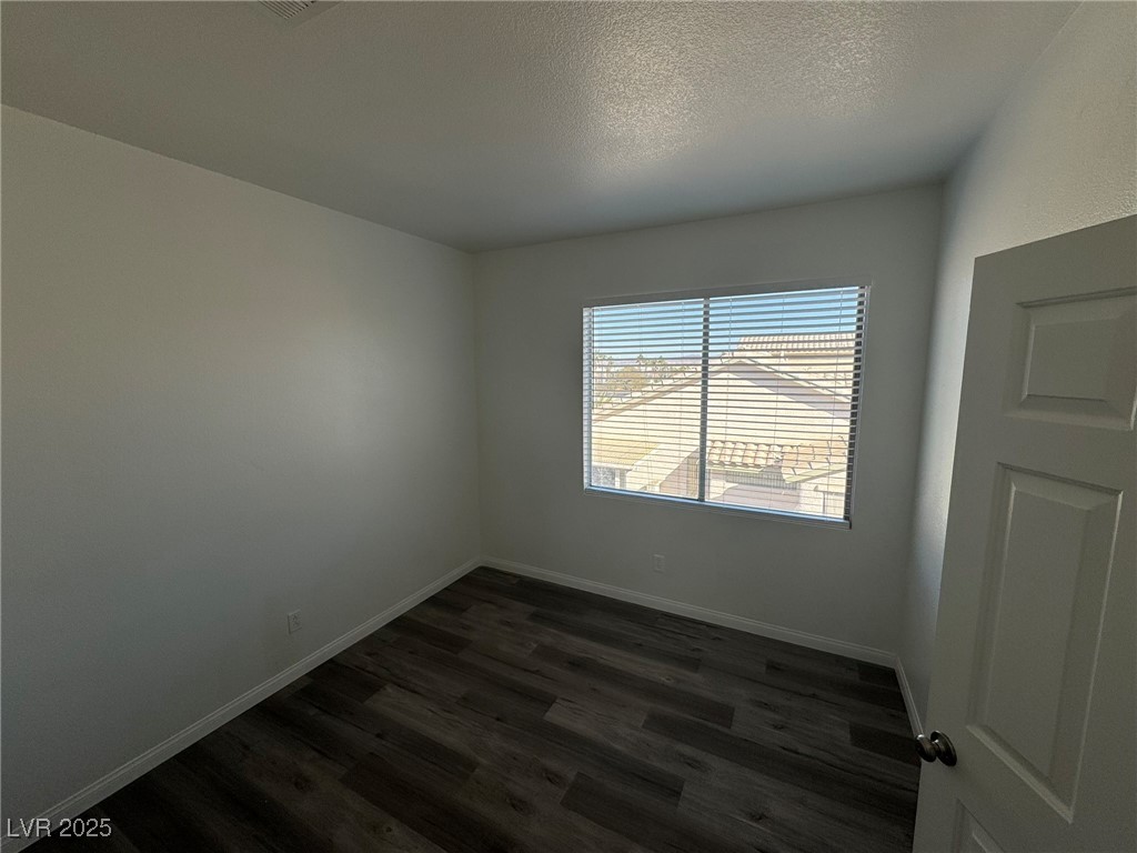 1008 Painted Daisy Avenue Property Photo 28
