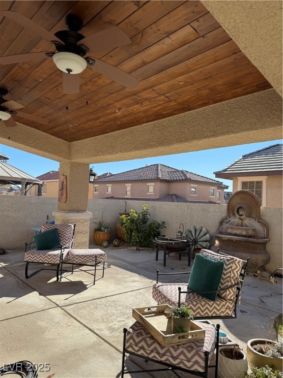 2621 Slide Canyon Avenue Property Photo 11