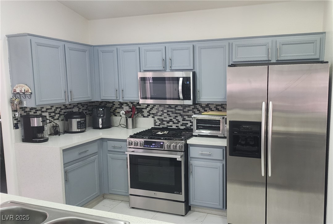 4030 Allyson Rae Street Property Photo 6